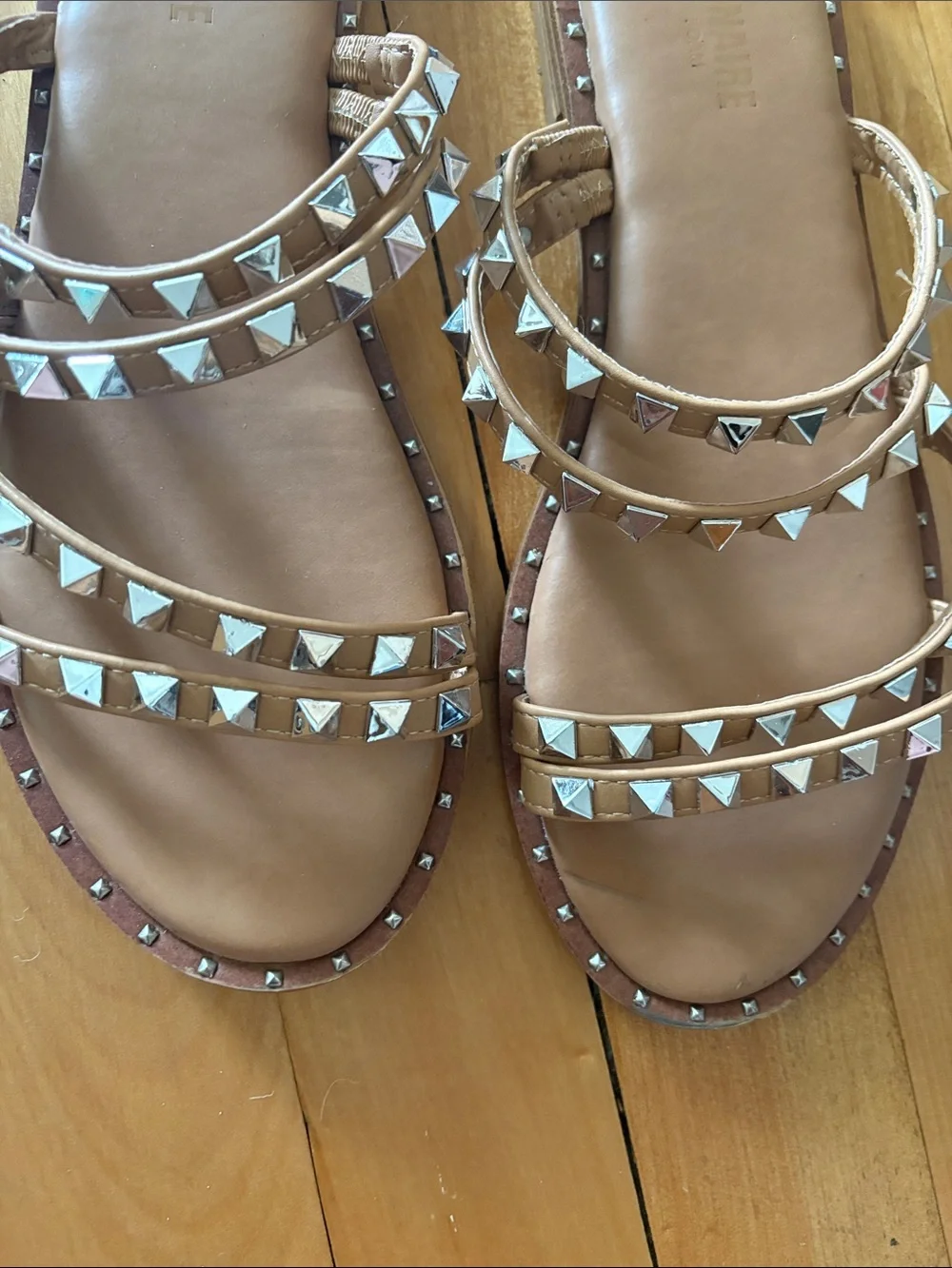 Cushionaire Studded Tan Slide Sandals - Strappy - Women's 8.5